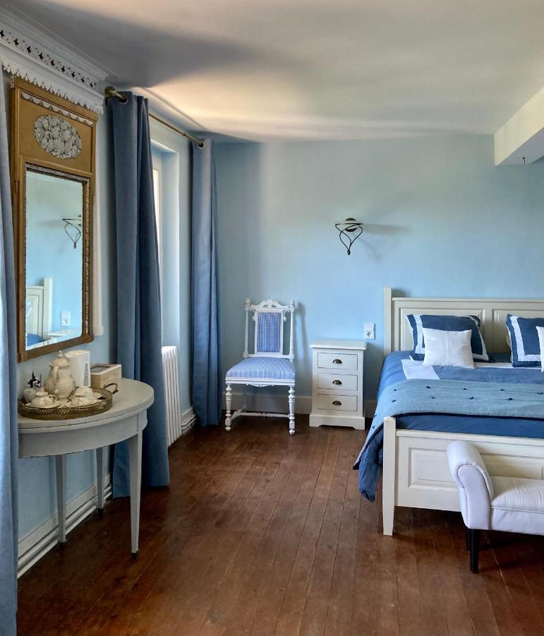 Domaine De Menerque - Petit Chateau Avec Piscine Lisle-sur-Tarn Екстериор снимка